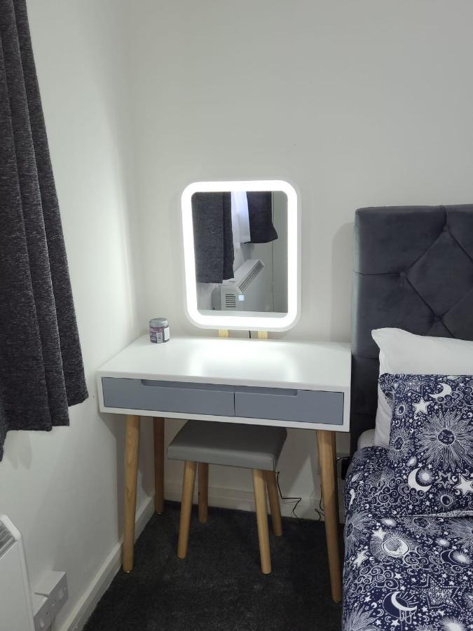Delight Apartment, Close To Excel, London City Airport & O2! Exterior foto